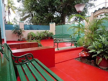 Jardines a la entrada