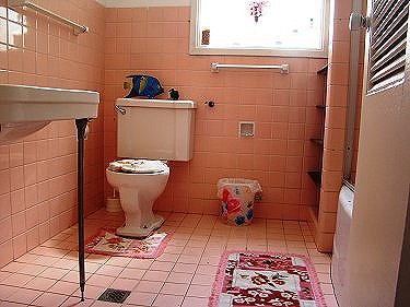 Ba&ntilde;o del apartamento