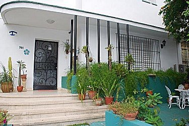 Entrada a la magnifica casa