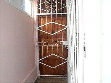 Entrada al apartamento (total seguridad)