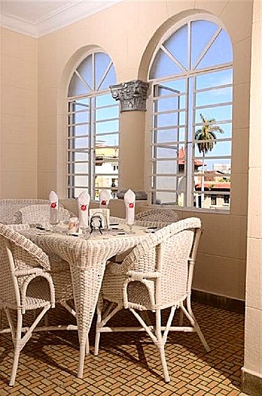 Sala de estar - comedor y terraza